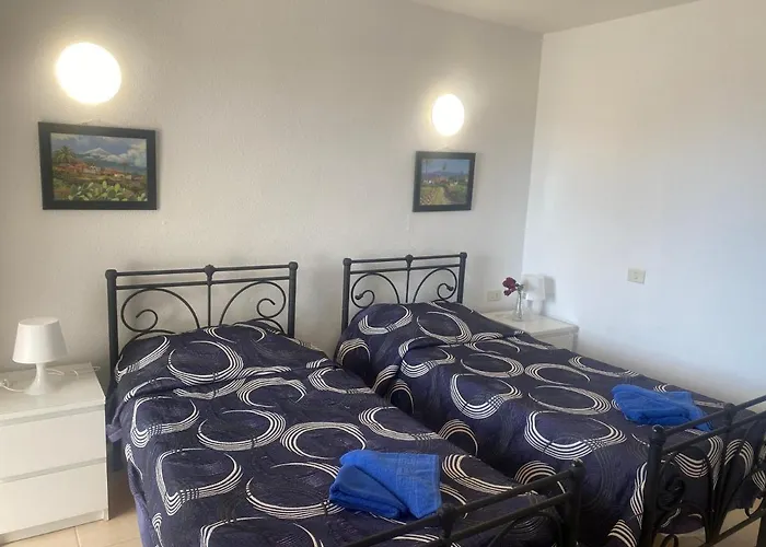 Lovely 2 Bed 7a3, Victoria Court 1, Cristianos,tenerife Apartament *