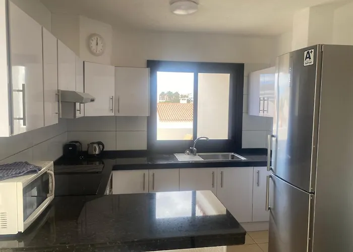 Lovely 2 Bed 7a3, Victoria Court 1, Cristianos,tenerife *