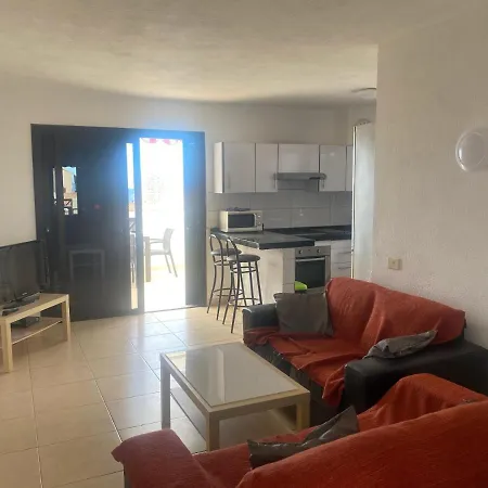 Self Catering 2 Bed 7a3, With Sea Views Cristianos,tenerife