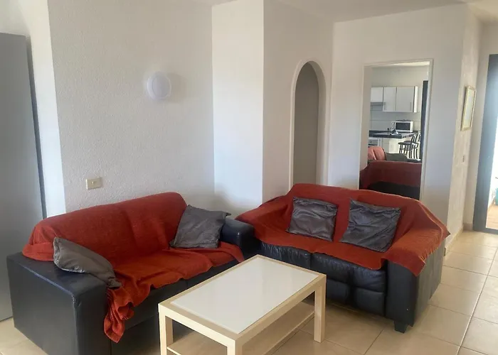 Lovely 2 Bed 7a3, Victoria Court 1, Cristianos,tenerife アパート